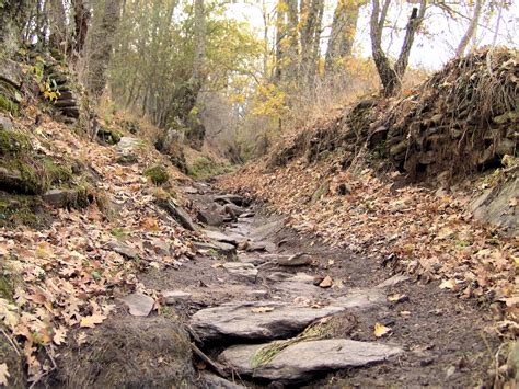 la hiruela rutas|Las mejores rutas de Senderismo en La Hiruela, Comunidad de。